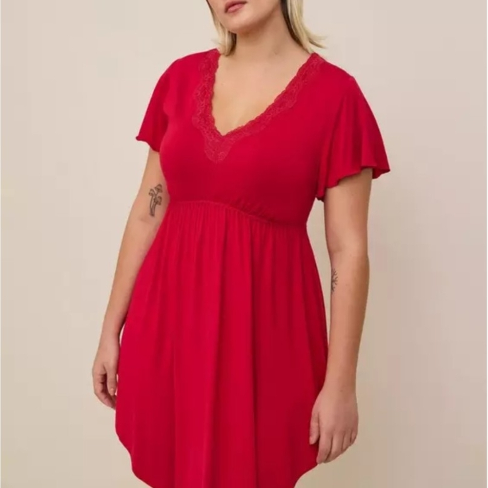 Torrid Red Lace Detail Chemise